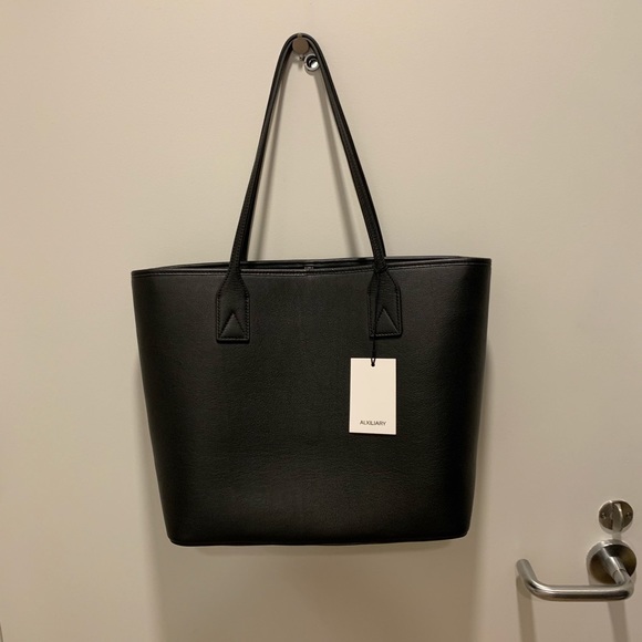 NWT Aritzia Auxiliary Leather Tote Bag - Picture 3 of 8